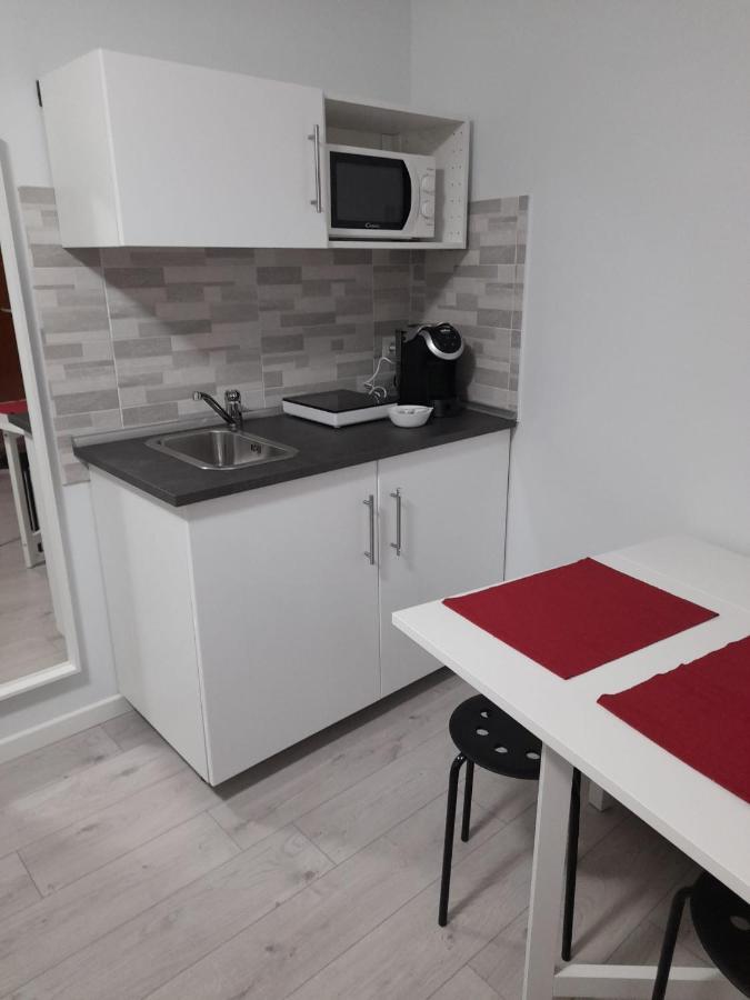 Your Independent Room Леко Екстериор снимка