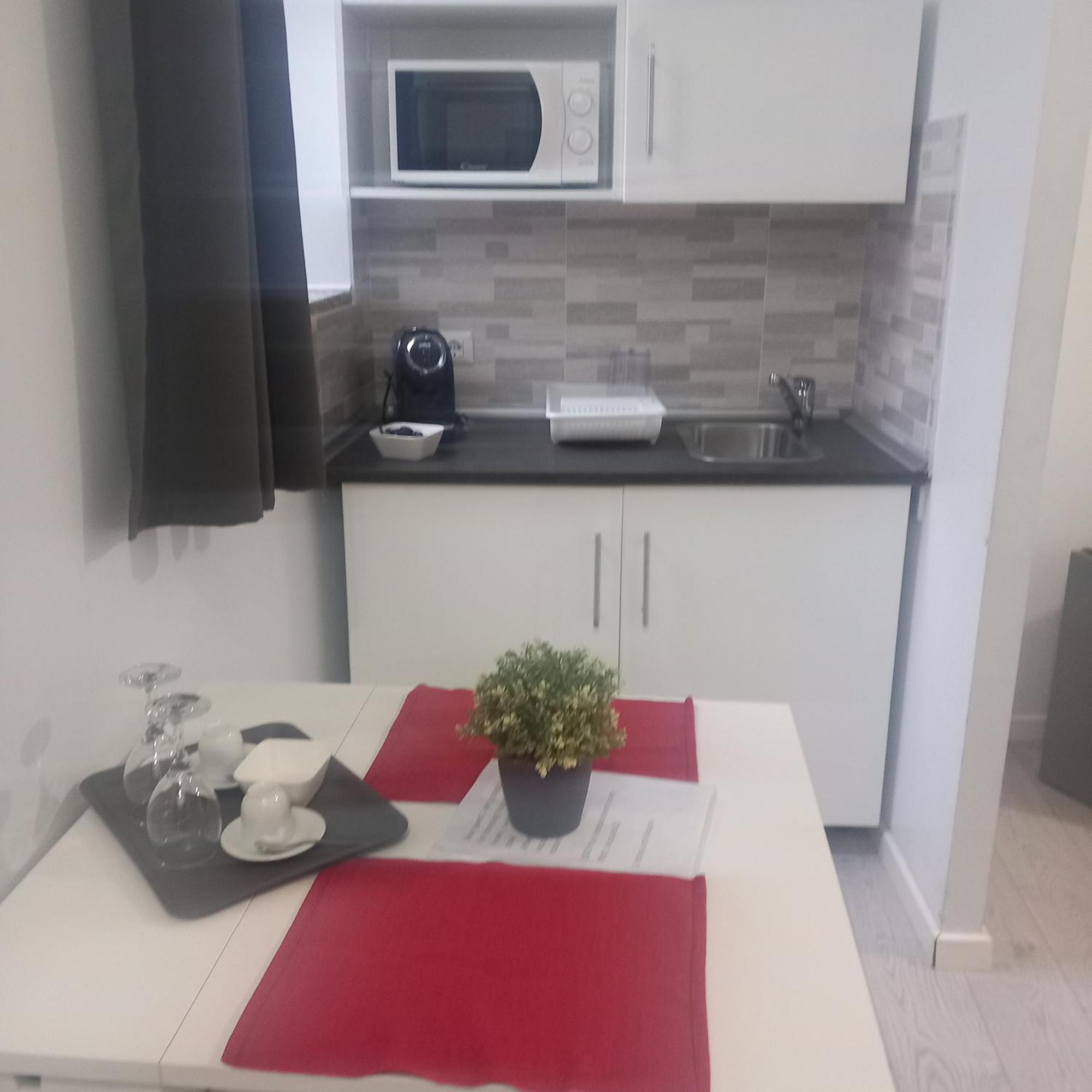 Your Independent Room Леко Екстериор снимка